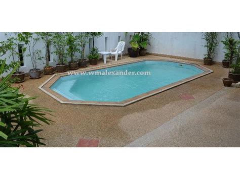 bed condo pool terrace