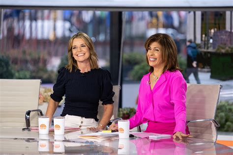 Todays Hoda Kotb Throws Shade At Savannah Guthrie After Admitting She