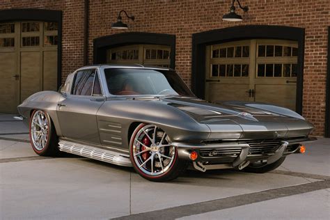 Custom 1963 Chevy Corvette Coupe : pics