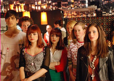 Seasons 3 And 4 Of The Uk Version Of Skins Was Riveting Nothing Could Beat This Cast Skins