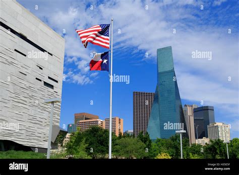 Perot Museum and Fountain Place Tower, Dallas, Texas, USA Stock Photo