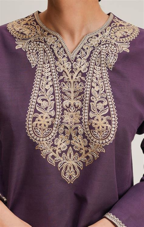 Pin By Nisha Mittal On Embroidery Embroidery Fashion Fancy Blouse