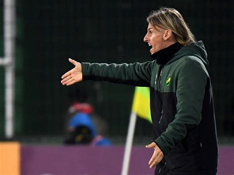 "Esto de armar y desarmar equipos agota": Beccacece analiza posibilidad