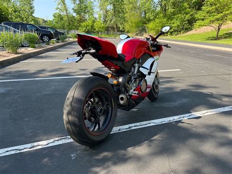 Ducati V Panigale Speciale