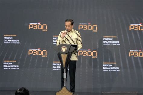 Jokowi Gaungkan Investasi Lokal Lewat Beli Produk Dalam Negeri Antara