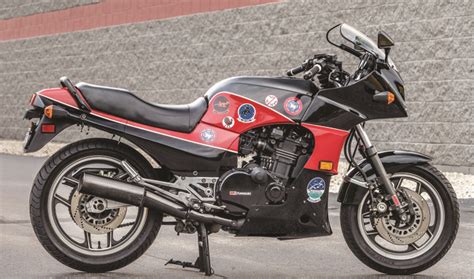 The Top Gun Motorcycle 1985 Kawasaki GPZ900R Motorcycle Classics