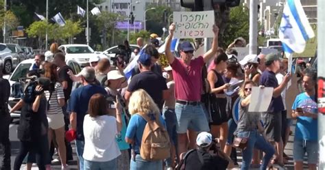 Masiva Protesta En Tel Aviv Exigen La Renuncia Del Primer Ministro