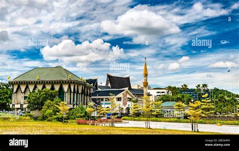 Bandar Begawan Brunei Darussalam Hi Res Stock Photography And Images