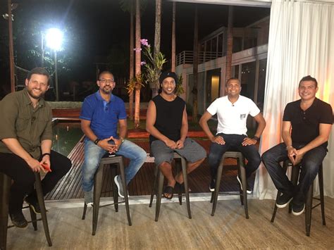 Resenha Espn Ronaldinho Ga Cho Tela Viva News