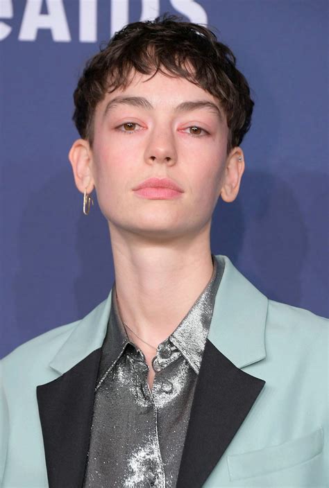 11 Quotes About Coming Out From Non-Binary Celebrities That Are So