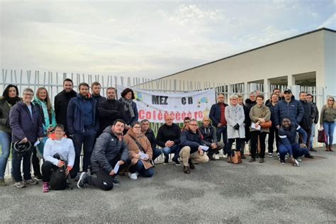 Au lycée Mezen ils manifestent contre la suppression du poste de