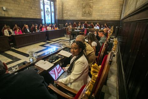 El Ple De Girona Aprova Incrementar El Preu De Les Zones Blava I Verda