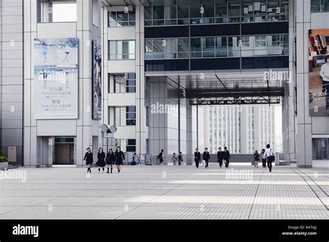 Fuji Tv Headquarters Kenzo Tange Hi Res Stock Photography And Images