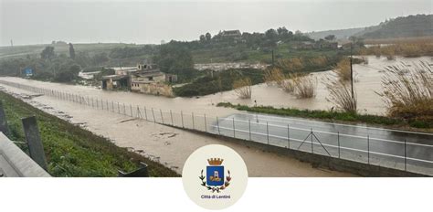 Maltempo Sicilia Straripa Il Fiume San Leonardo Disagi Alla Viabilità