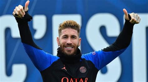 Sergio Ramos empuja a un fotógrafo en el campo y el vídeo se hace viral