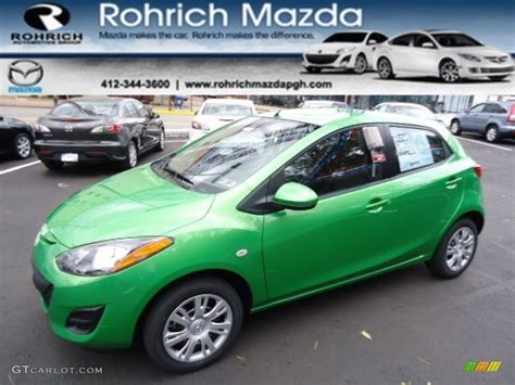 2013 Spirted Green Metallic Mazda Mazda2 Sport 72203755