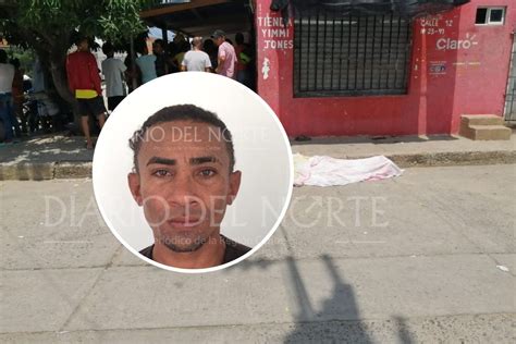 Un Hombre Es Asesinado De Un Impacto De Bala En La Cabeza En El Barrio