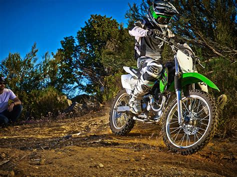 2015 Kawasaki KLX 140L - Gallery | Top Speed