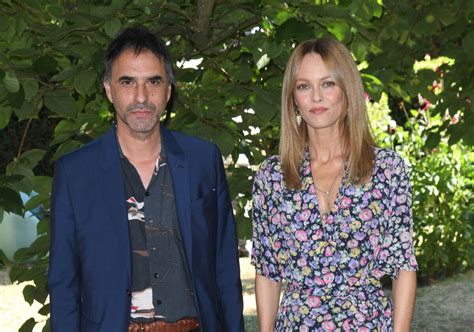 Photo Samuel Benchetrit Et Vanessa Paradis Photocall Du Film Cette