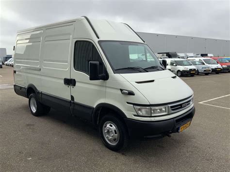 Iveco Daily C V H Zits Trekhaak Kg Euro Kastenwagen