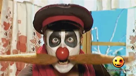 Деревня Дураков Мужик ищет для часов кукушку - YouTube