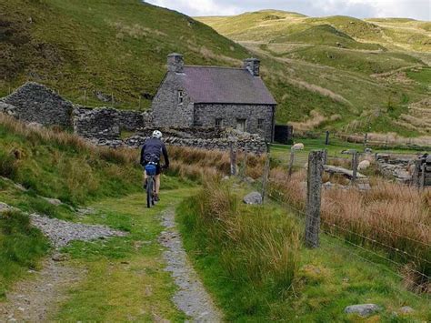 Claerddu Bothy Mountain Bike Trails And Tracks Komoot