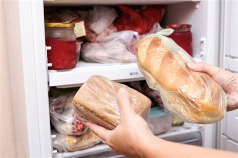 How Long Does It Take For Bread To Mold Freshly Baked