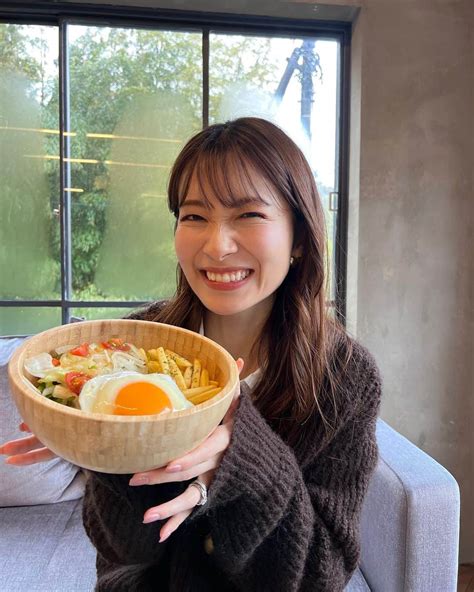 山本里菜さんのインスタグラム写真 山本里菜instagram「 日本百景一碧湖に3月21日に オープンしたカフェレストラン