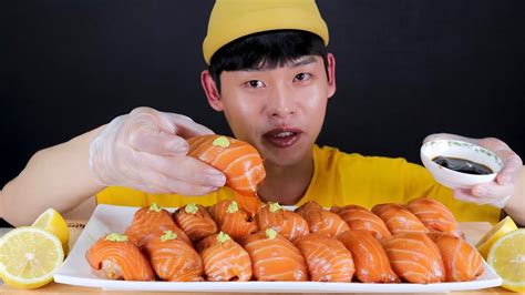 삼미식당에서 대왕연어초밥 사왔어요 ~ Giant Salmon Sushi Mukbang~ Youtube