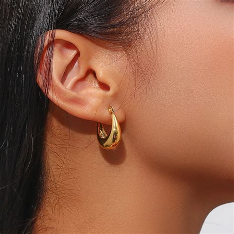 2022 New Daily Basic Hollow U Shape Hoop Earrings For Women Small Gold Plated Stainless Steel