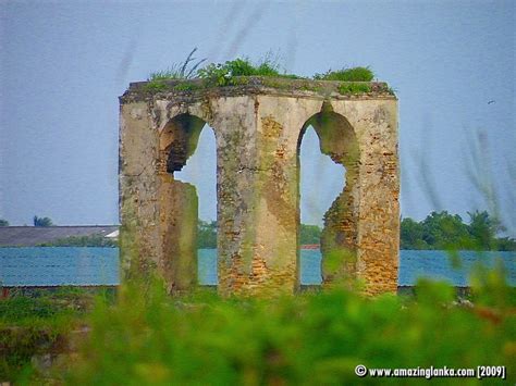 Jaffna Fort | AmazingLanka.com