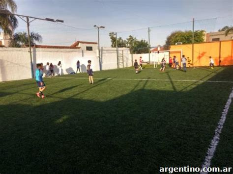 Cancha De Paddle Y F Tbol En Ituzaing Los Lamos