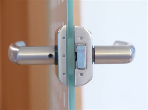 Key Fob Door Lock Systems - Dyezz Surveillance and Alarm