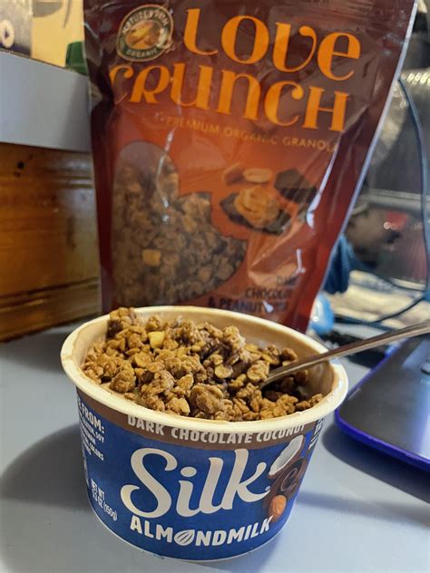 Delicious! I finally tried the silk yogurt : r/vegan