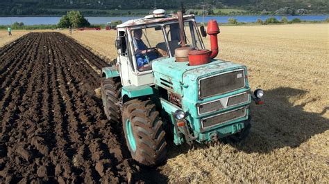 T150K XT3 Schlepper Aus Dem Traktoren Werk Charkow Ukraine Ostalgie