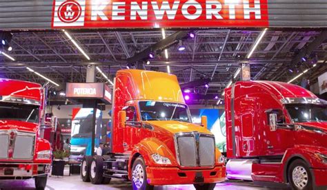 PACCAR México entrega el primer Kenworth T680 eléctrico a Trayecto