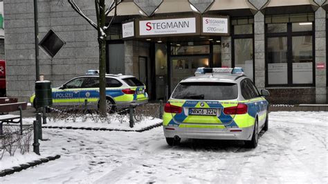 Gro Er Polizeieinsatz Geldtransporter In Solingen Berfallen T Ter