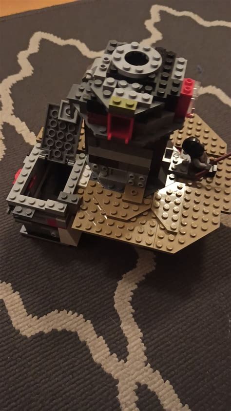 Here's a bunker I built kinda inspired by the metro 2033 book. What do ...