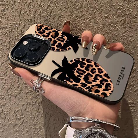 Funda De Tel Fono L Ser Mate Con Estampado De Leopardo Carcasa De Fresa