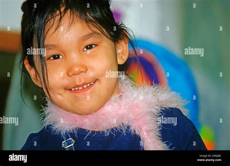 Inuit Child Alaska Hi Res Stock Photography And Images Alamy