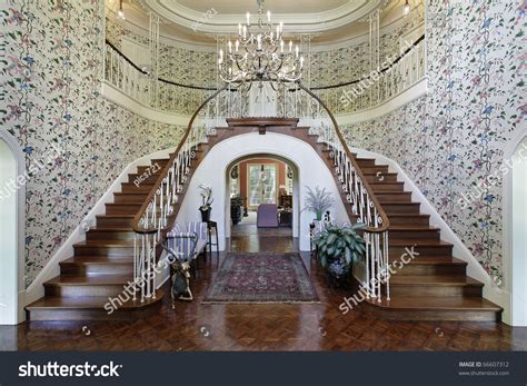 2,289 imágenes de Double staircase - Imágenes, fotos y vectores de ...