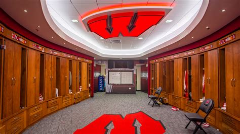 Uw Basketball Locker Room Revamp Thysse