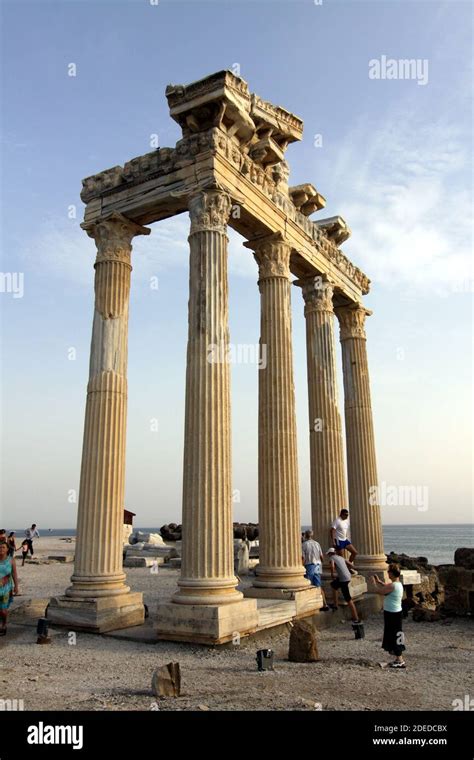 Apollon Tempel Side Manavgat Antalya Türkei Stock Photo Alamy