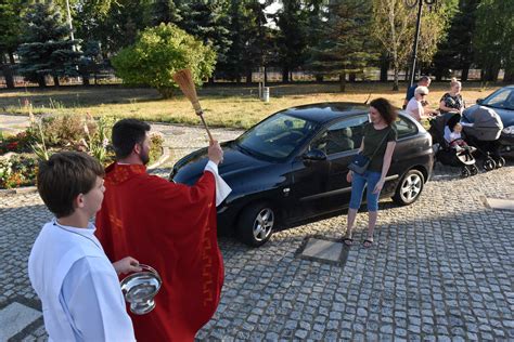 Poświęcenie pojazdów z okazji wspomnienia św Krzysztofa Parafia