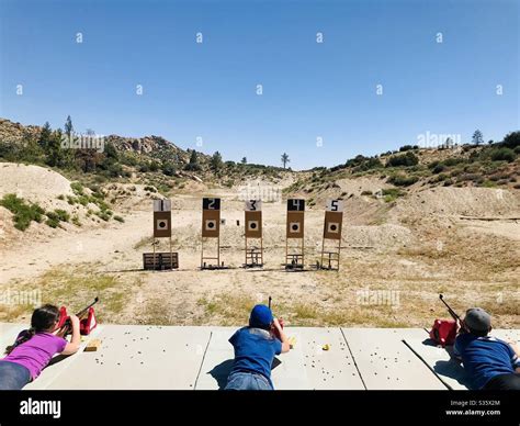 Pistol Range Fotos Und Bildmaterial In Hoher Auflösung Alamy