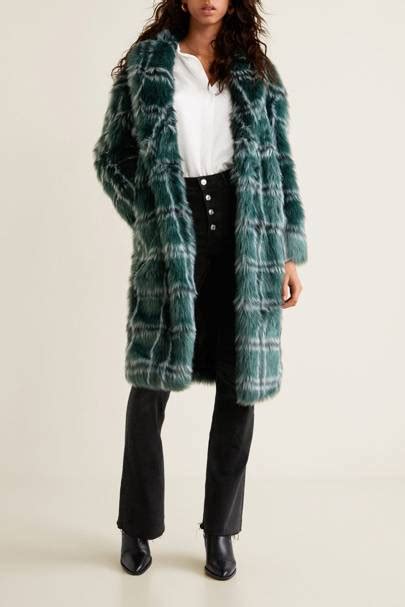 Primark Check Coat Sells Out After Celebrities Wear It Glamour Uk