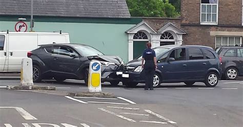 Pictures Lunchtime Car Crash In Taunton Somerset Live