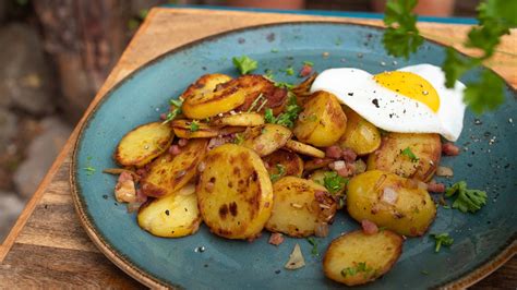 Bratkartoffeln Mit Speck Und Zwiebeln Let S Cook