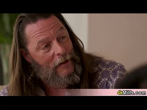 Chubby MILF Gets Her Pussy Destroyed XNXX