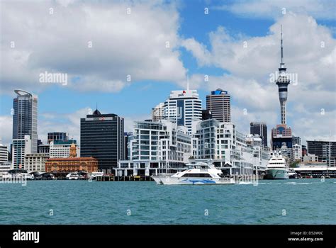 Skyline Of Downtown Auckland Auckland New Zealand Stock Photo Alamy